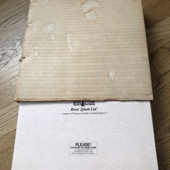 1979 Roger Brown seal pup plate in like new condition. - Picture 16 of 16